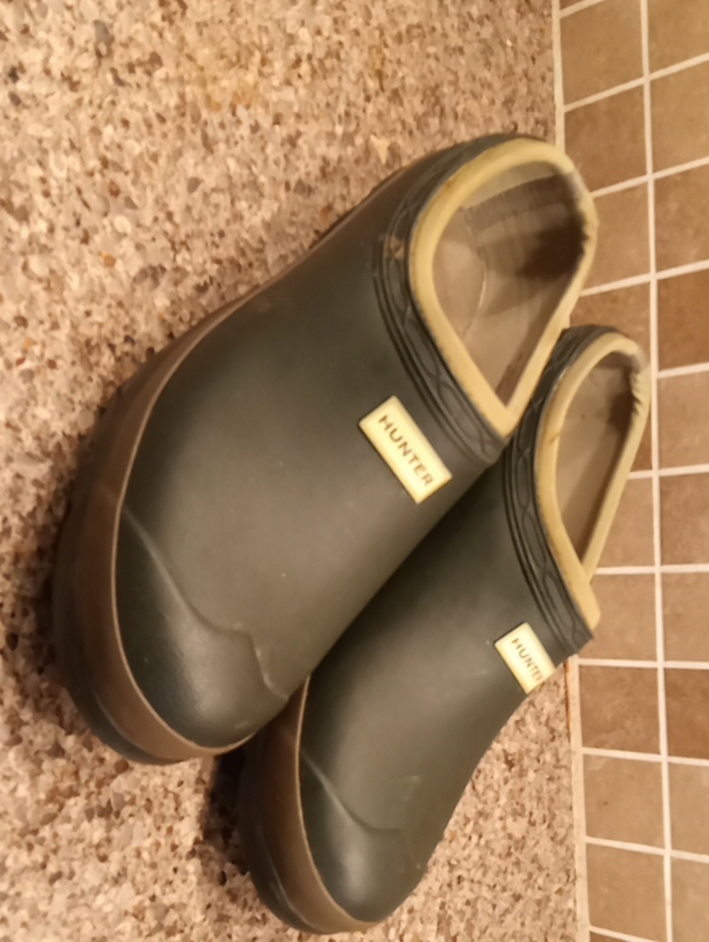 Hunter Women’s Olive Green Slip-On Garden Clogs, UK 9/EU 43/US 11